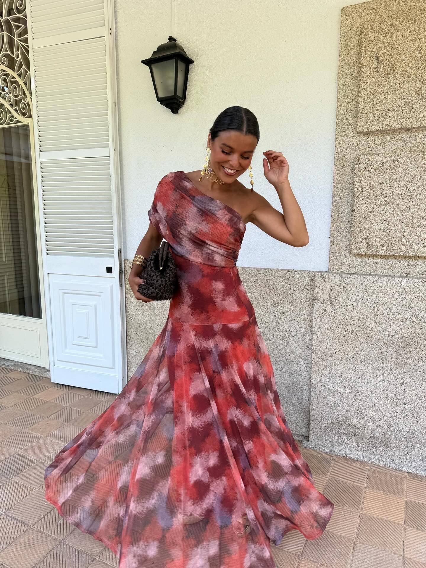 Valentina Drees - Red